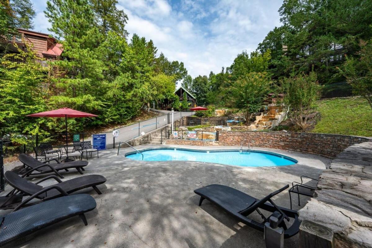 Movie Theater Hot Tub View Mountain Escape Villa Gatlinburg Ngoại thất bức ảnh