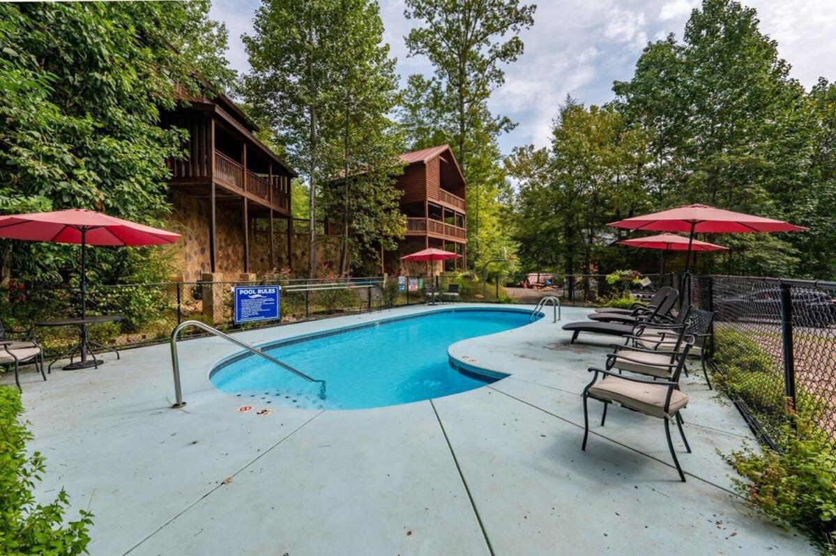 Movie Theater Hot Tub View Mountain Escape Villa Gatlinburg Ngoại thất bức ảnh